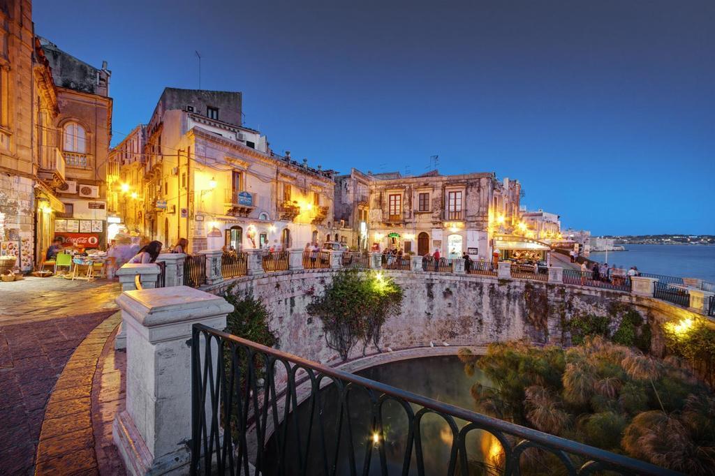 Amuni' Sicily Guest House Syracuse Exterior foto